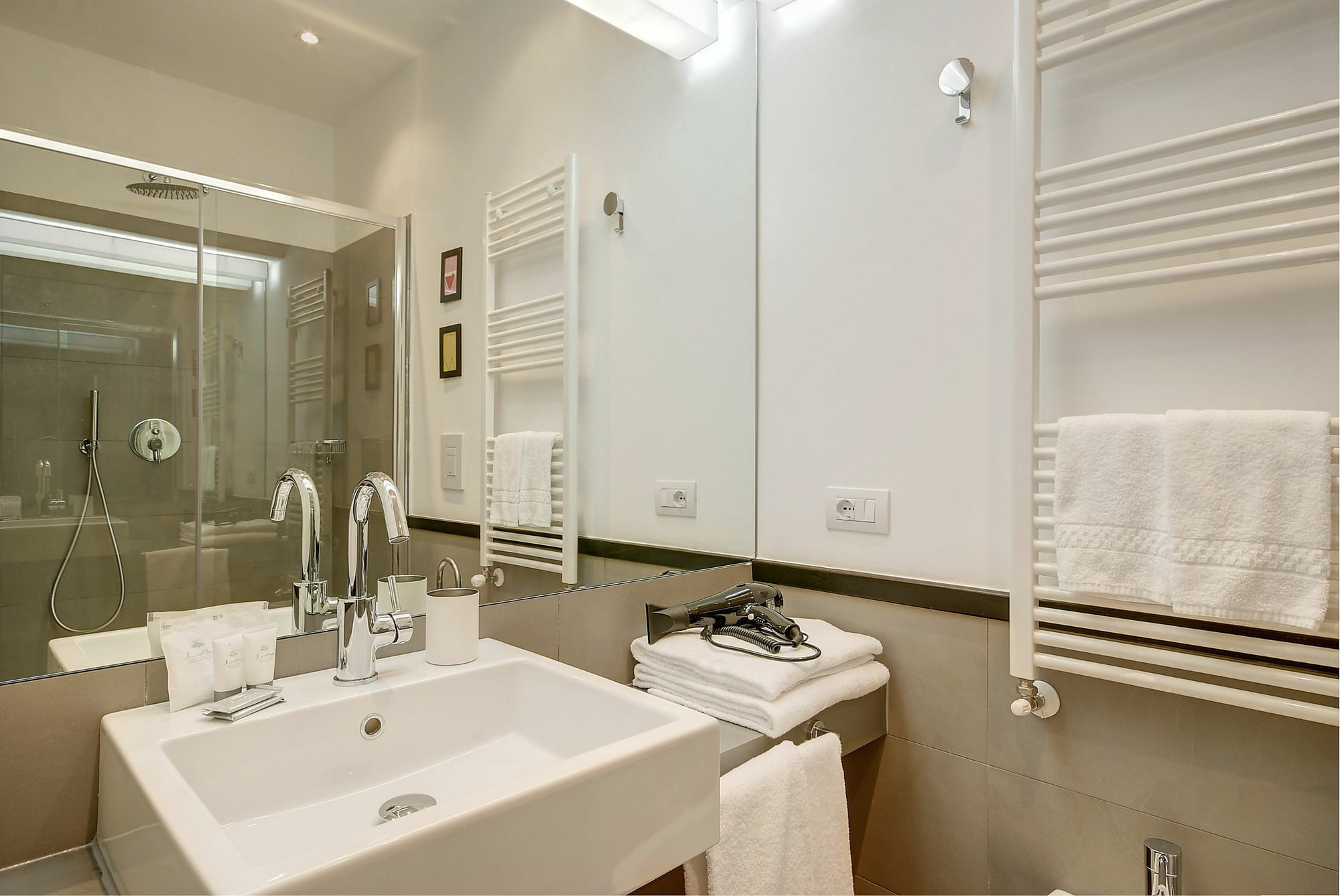 Opera Dreams Hotel Rome Bagian luar foto
